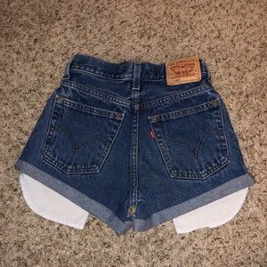 Vintage Levi high waisted jean shorts!